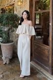 Set áo trễ vai nhún bèo và quần culottes ống rộng kem