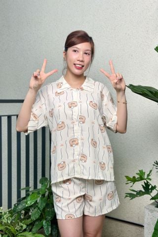 Bộ pyjama ngắn suông ngắn tay cotton nền kem họa tiết gấu nâu
