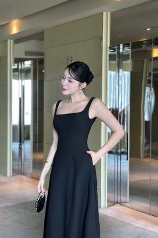 Đầm xòe cổ U dây bản dáng maxi đen