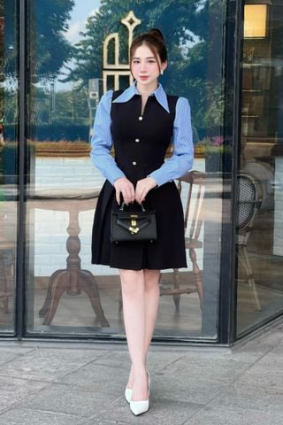 Đầm xòe cotton đen phối cổ sơ mi dáng mini