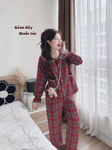 Bộ pijama dài kẻ caro đỏ cổ bèo tay dài
