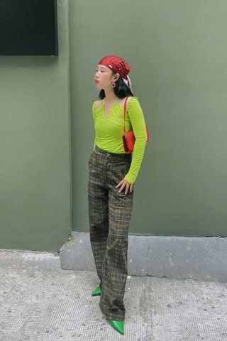 Áo ôm thun cổ phối dây rút