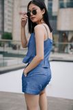 Áo 2 dây suông denim xanh dương nhạt phối bèo lai