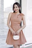 Đầm xòe pho xéo phối nơ cổ