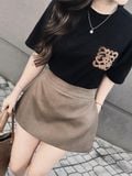 Set áo thun form rộng đen phối chân váy A dáng mini
