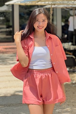 Áo sơ mi suông lụa chéo tay ngắn