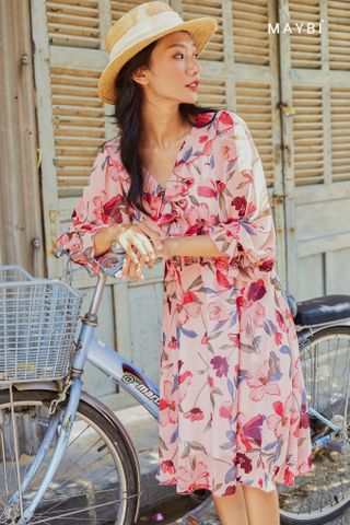 Đầm hồng bèo cổ 