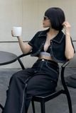 Áo croptop suông jean lai cong