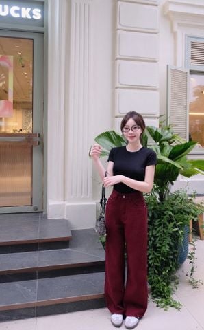 Áo thun ôm crop top tay ngắn đen