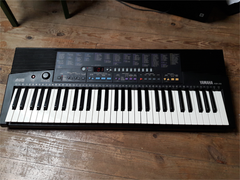 Yamaha PSR210