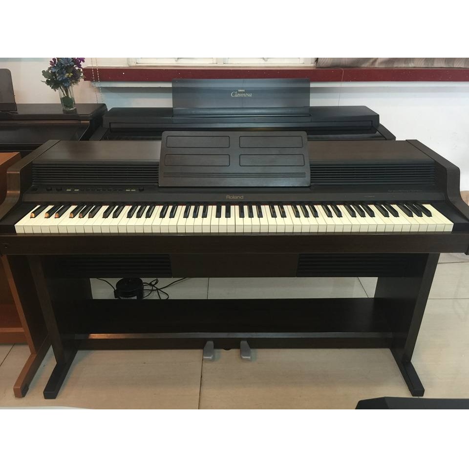 Roland outlet piano 5600