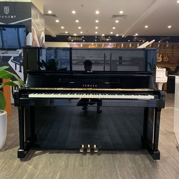 Yamaha U1H