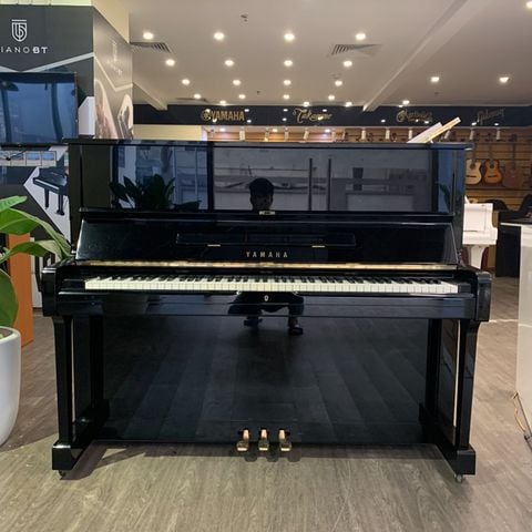 Yamaha U1H