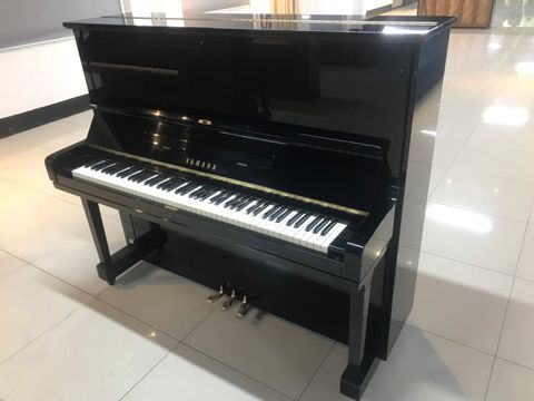 Yamaha U3F