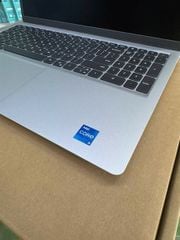 Laptop Dell Inspiron 15 3530 ( Intel Core i5.1334U /RAM 8GB / SSD 512GB/ Intel UHD Graphics/15.6inch FHD /Win 11/ Bạc_NK)