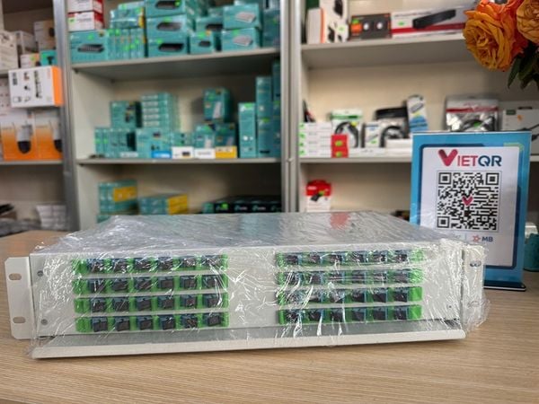 Hộp phối quang ODF khay trượt gắn Rack 19