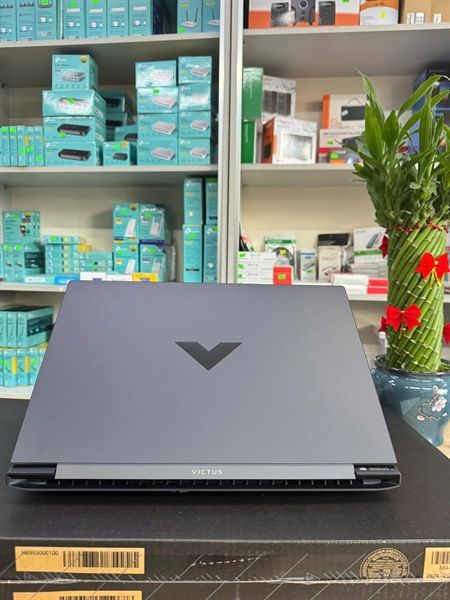 Máy tính xách tay HP VICTUS 16-s0173AX A9LG9PA R5 7640HS
