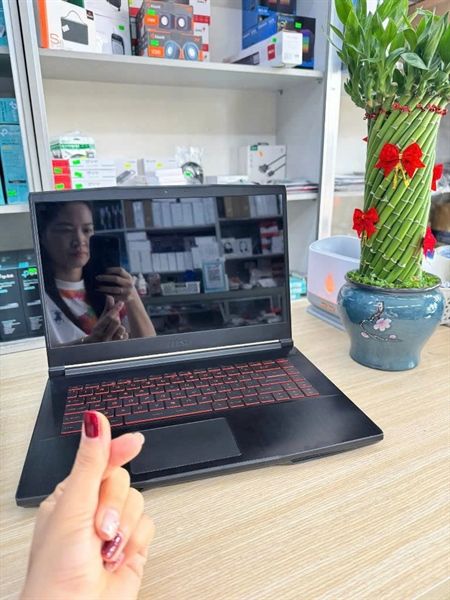 Laptop Gaming MSI GF63 Thin 11UC (Intel Core i7-11800H | Ram 8GB | SSD 512GB | RTX 3050GB | Màn hình 15.6 inch FHD 144Hz )