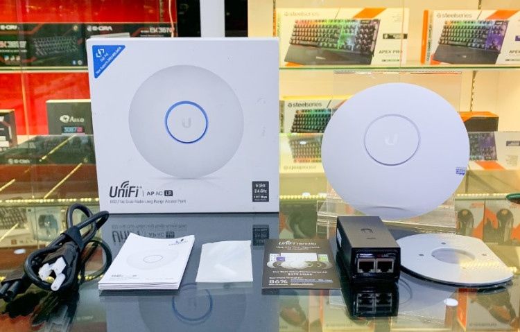 Thiết bị thu phát vô tuyến Unifi AP AC LR
