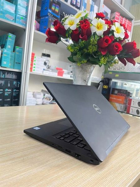 Laptop cũ Dell 7490 ( Core I5 8250U, 16GB, 256GB, LCD 14 ich FHD, 1.36 ký )__