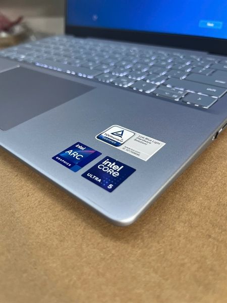 Máy tính xách tay Dell Inspiron 14 Plus 7440 (Intel Core Ultra 5 125H 3.0ghz | Ram 16GB | SSD 1TB | 14 inch QHD + Led)