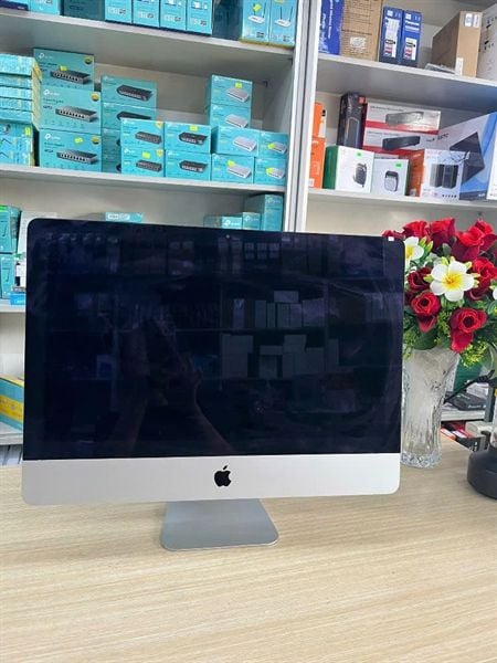 Imac 2017 ( I5 , 8Gb,Ssd 512 , Lcd 21.5 )