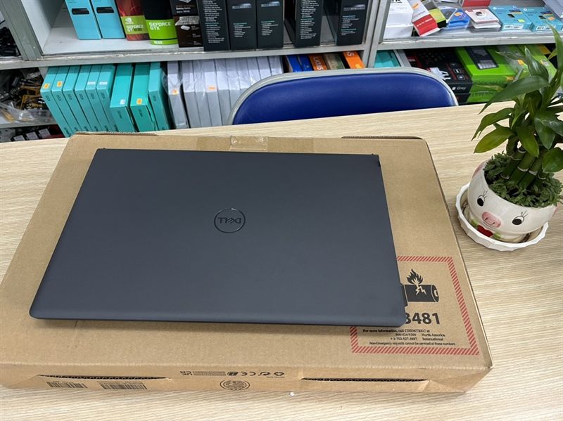 Laptop Dell Vostrol 3510 - Core i5 Core i5-1135G7 ram 8G SSD512 Vga MX350 2G Màn 15.6'' FHD Đen (NK)