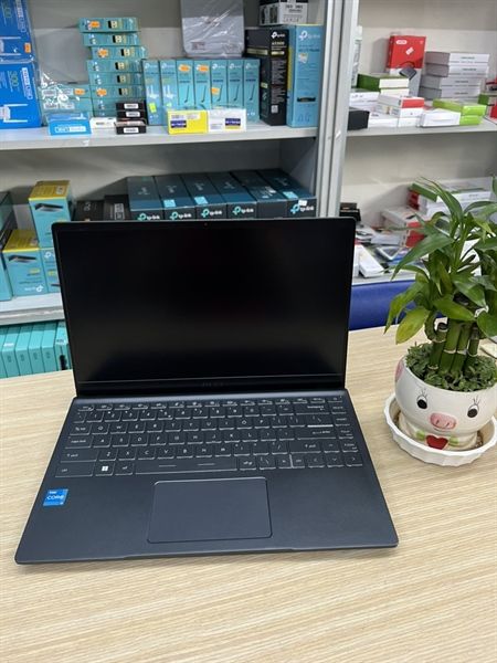 Laptop MSI Modern 14 B11MOU-1028VN i3 1115G4/8GB/256GB/14