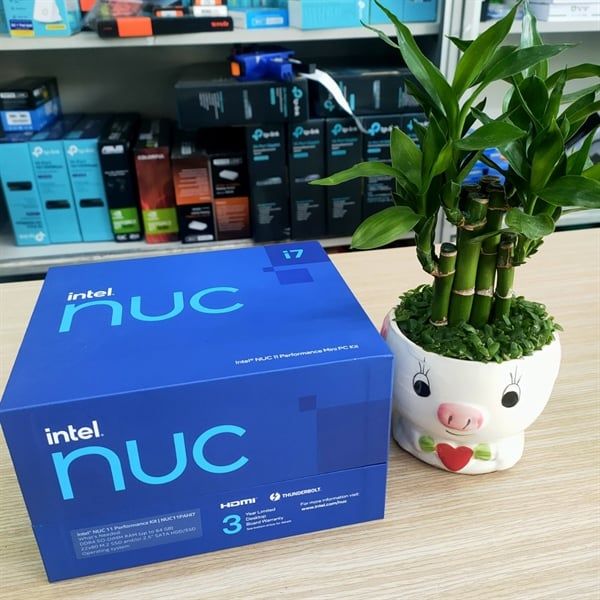 Máy tính cá nhân để bàn - Bộ Mini PC Kit INTEL NU C11PAH (RNUC11PAHI70000): mạch chính có tích h ợp chip i7-1165G7 (4.70GHz), Adaptor, miếng đỡ. Khô ng có ổ cứng, RAM và màn hình
