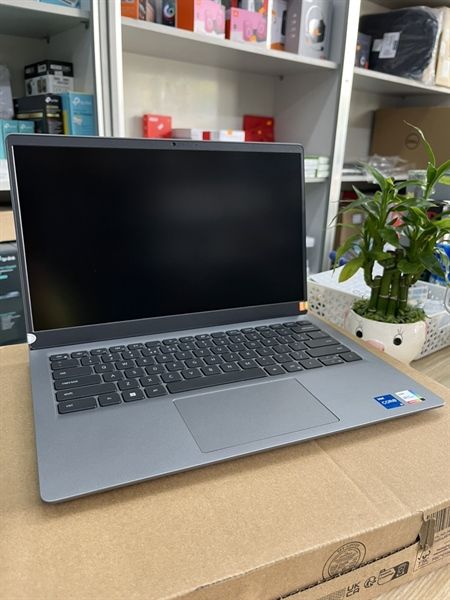 Laptop Dell Vostro 3420 Core i5-1135G7 | Ram 16GB | SSD 512GB | Màn 14.0 FHD Bạc Xám (NK)