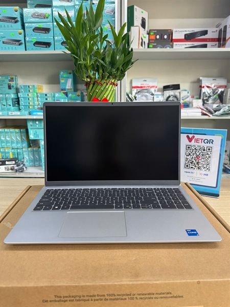 Laptop Dell Inspiron 15 3530 ( Intel Core i5.1334U /RAM 8GB / SSD 512GB/ Intel UHD Graphics/15.6inch FHD /Win 11/ Bạc_NK)
