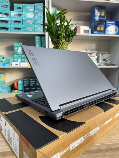 Laptop Gaming Lenovo Legion 5 Y7000P Irx9 (83Dgg0002Cd) (Core i7-14650HX, 16GB DDR5, 1TB Nvme, RTX 4060 8GB, 16'' 2K+ 165Hz, 80Wh, Win 11, Xám)