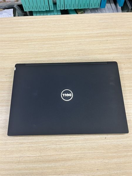 Laptop cũ Dell Latitude 7480 ( Core I5 6300U, 8GB, 256GB, LCD 14 ich FHD, 1.36 ký )