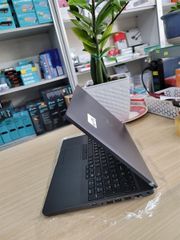 Laptop cũ Dell Latitude 5500 ( Core I5 thế hệ 8, 8GB, 256GB, LCD 15.6 Ich FHD, 1.82 ký )