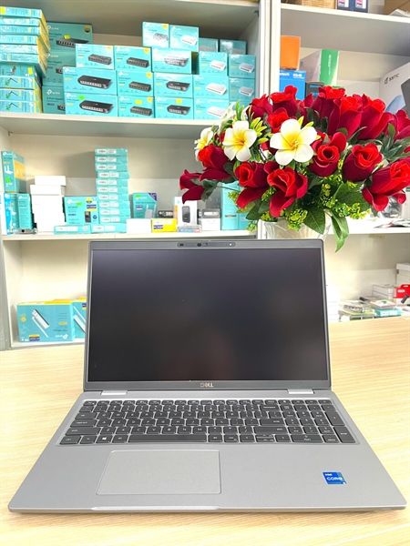 Laptop cũ Dell Latitude 5520 (i5-1145G7, Ram 8GB ,SSD 256GB, LCD 15.6