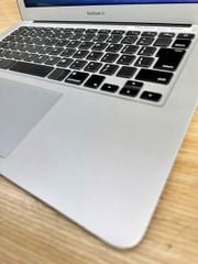 Macbook Air 2017 cũ ( I5 , Ram 8gb,Sdd 256, Lcd 13.3 ,Pin 4h )