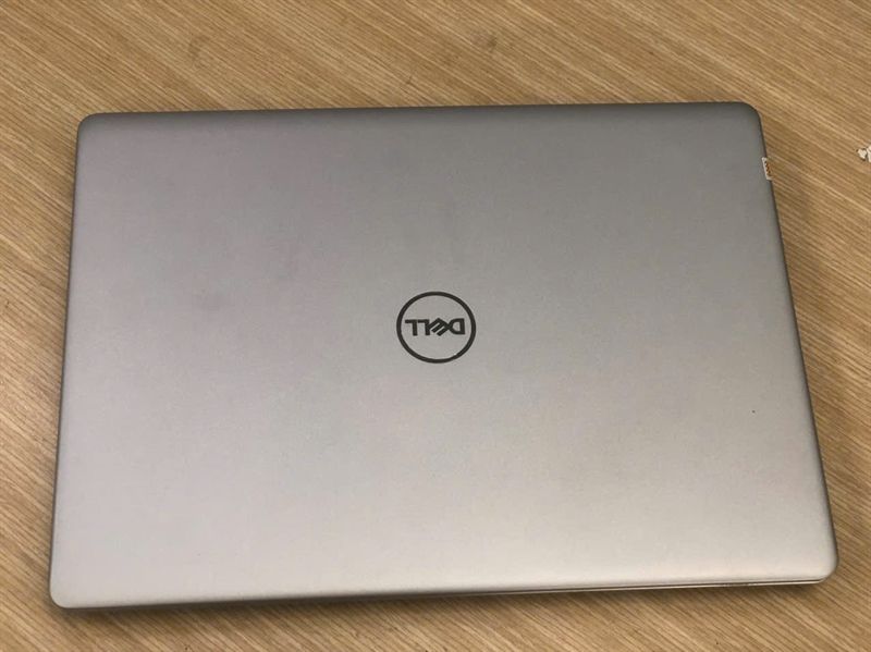 Laptop cũ Dell inspiron 5493 Core i5-1035g1/Ram 8GB /SSD 256GB/14 FHD/ 1.42 ký