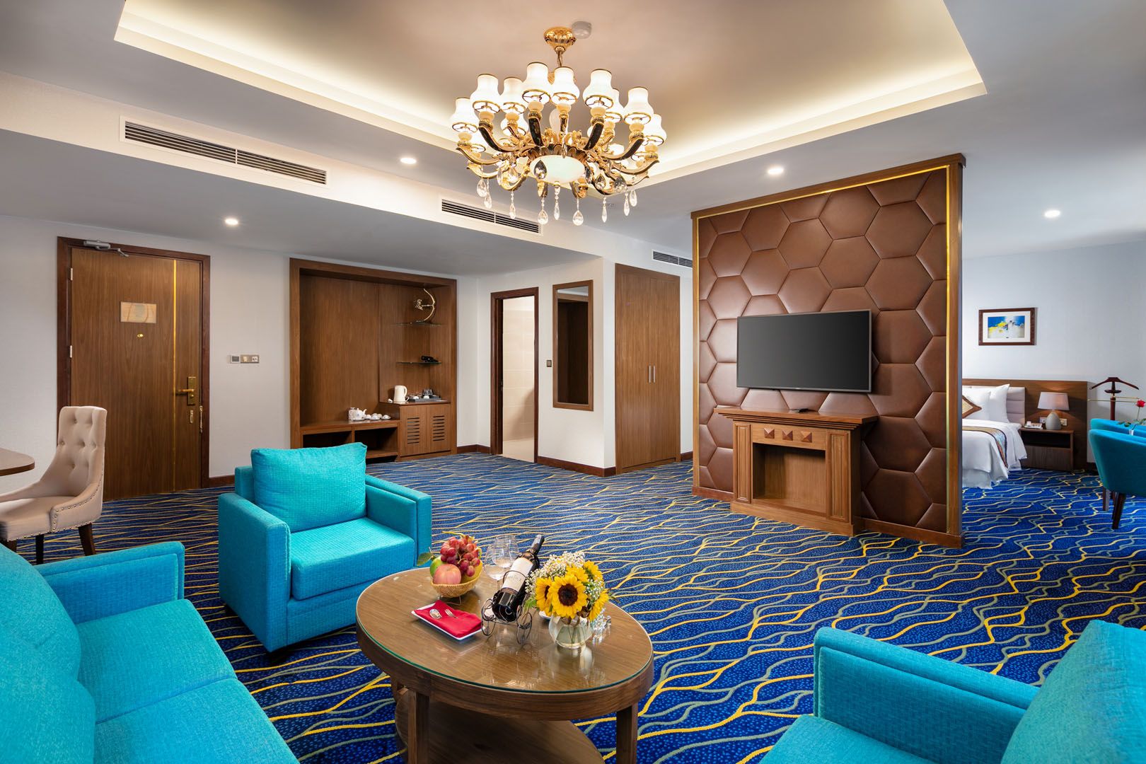 Phoenix Spring  Suite
