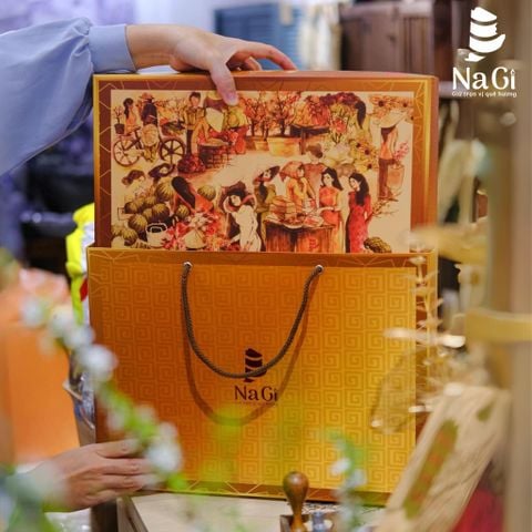  Hộp quà An Lành 2 (Tôm thẻ thượng hạng - Hạt điều - Bánh phồng tôm) 