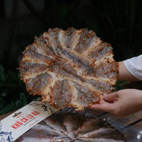  Khô cá lù đù xếp hoa 