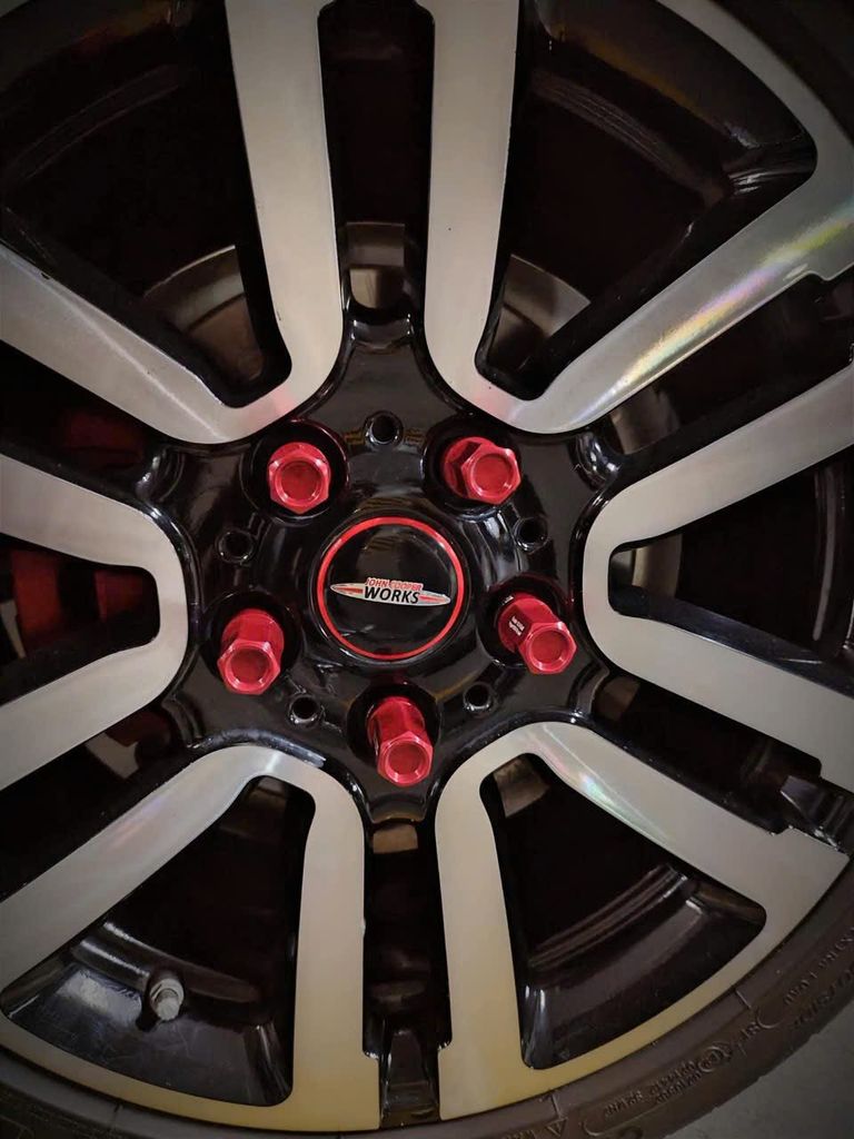 Ốc Blox Racing đỏ ngắn M12X1.5