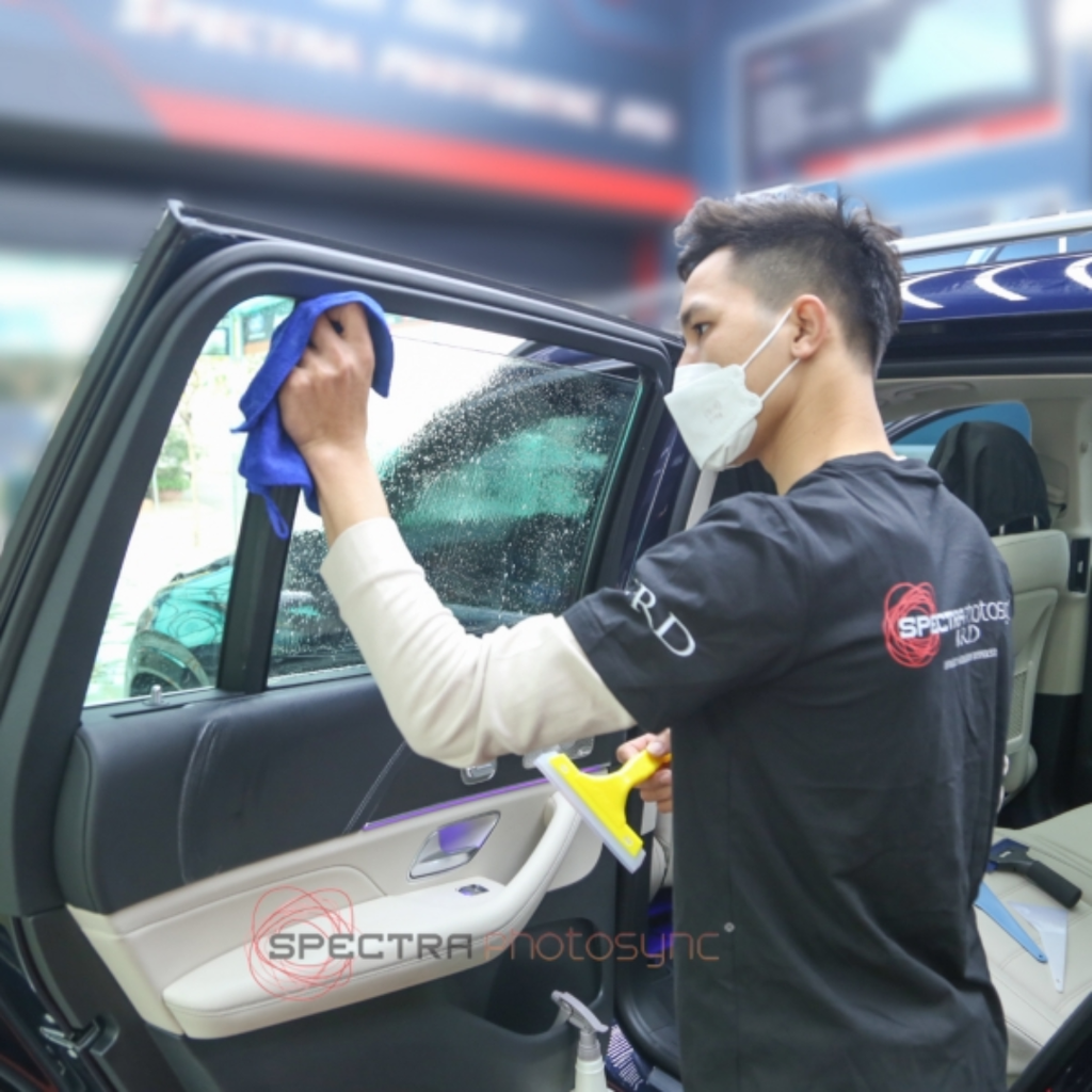 Dán phim cách nhiệt ô tô Photosync