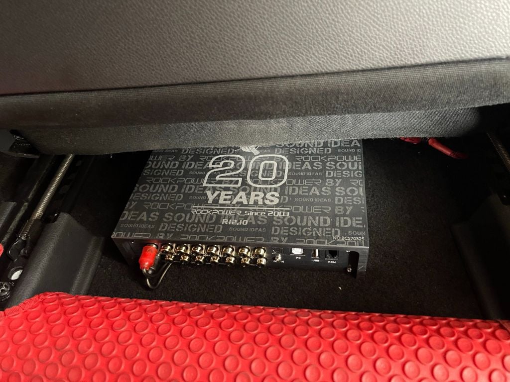 DSP Rock Power R12.10 - 12 kênh tín hiệu + 10 kênh Amply 80W