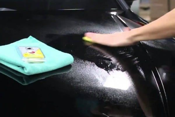 Dịch vụ Tẩy bụi sơn ô tô - An toàn bề mặt sơn