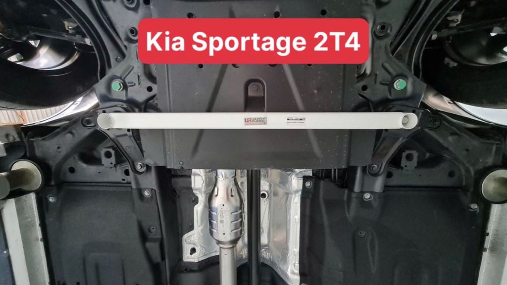 Thanh giằng ô tô Ultra Racing cho Kia Sportage