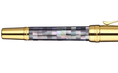 BLU-1997 - Fountain Pen - Checked -Tahiti Black Pearl - Gold Plated