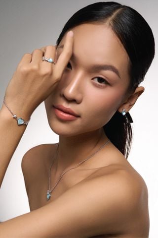 Heartbeat - Ring - Alice Blue - Sterling Silver White Gold Plated