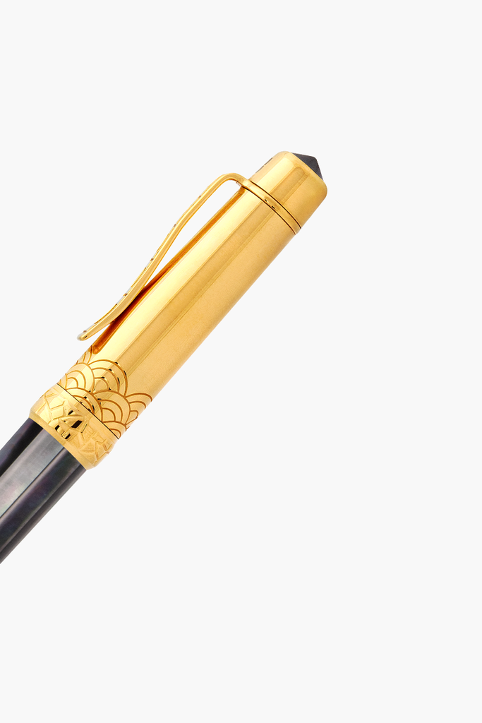 Ta Thanh Thien - Thuy - Tahiti Black Pearl - Gold Plated