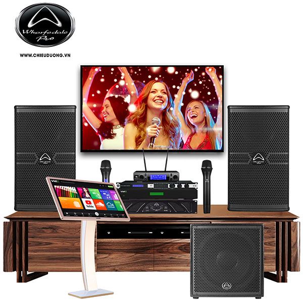 Dàn Karaoke SP008220: Loa Wharfedale Pro ANGLO X12 (1 cặp), Cục đẩy Wharfedale Pro XR 2500, Mixer JBL KX180A, Micro JBL VM300, Loa Sub Wharfedale Pro DELTA AX15B, Đầu karaoke VIETK KTV PLUS 4K 4TB, Màn hình Karaoke VIETK cảm ứng điện dung 22 inch