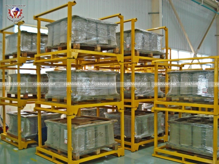 Pallet sắt xếp chồng | Giá tốt tại xưởng mới nhất 2025